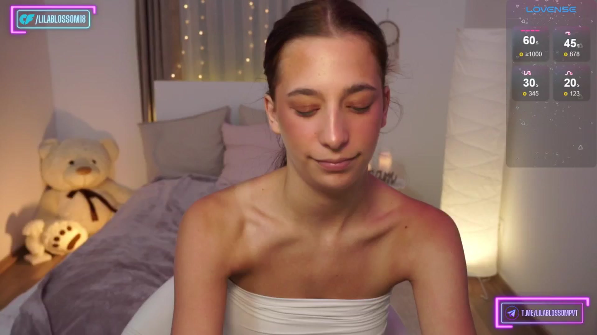 Gallery image thumbnail from LilaBlossom's myfreecams stream on, 06/26/2024, 08:31 image 19 of 20