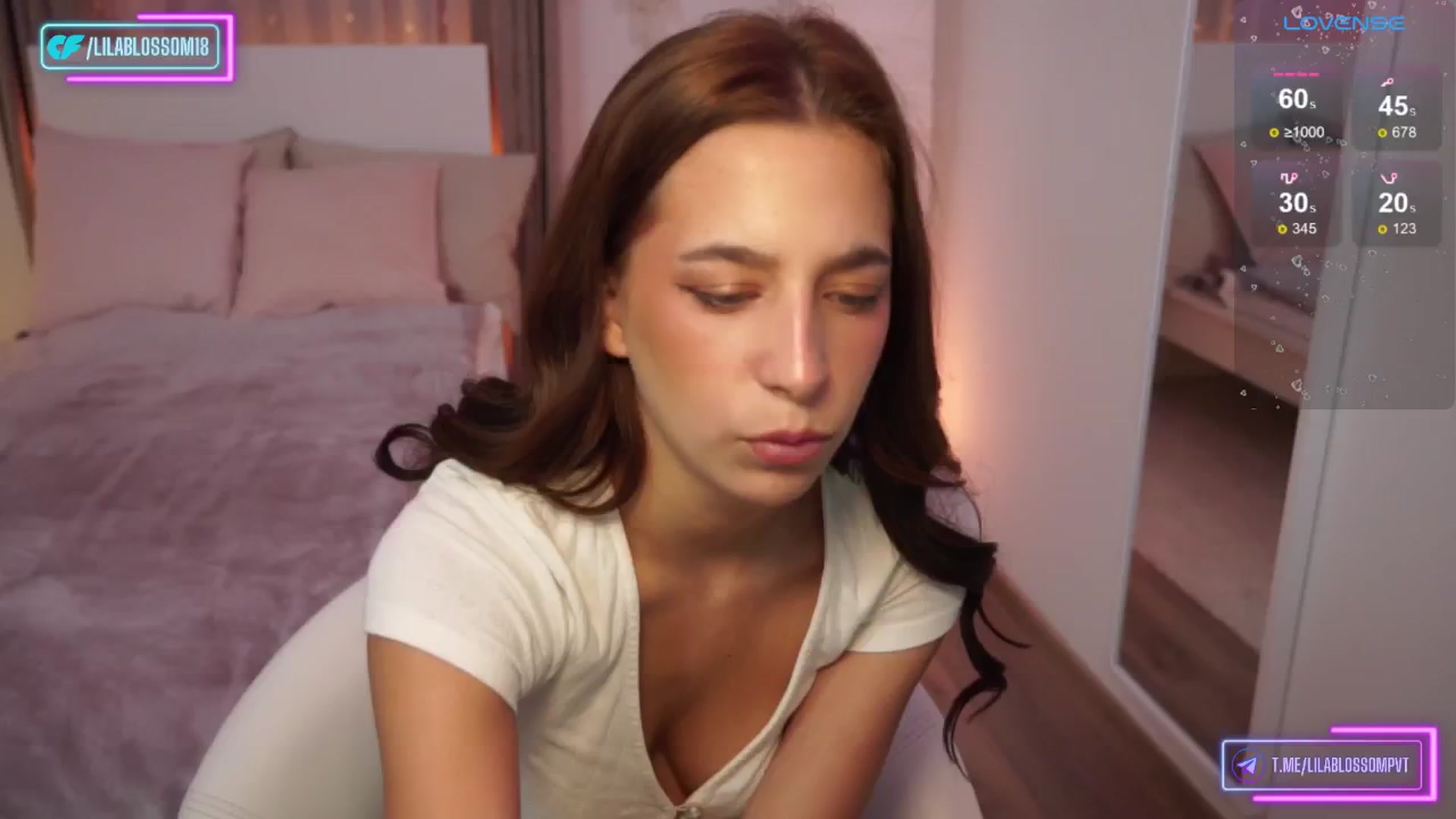 Gallery image thumbnail from LilaBlossom's myfreecams stream on, 06/29/2024, 18:11 image 19 of 20