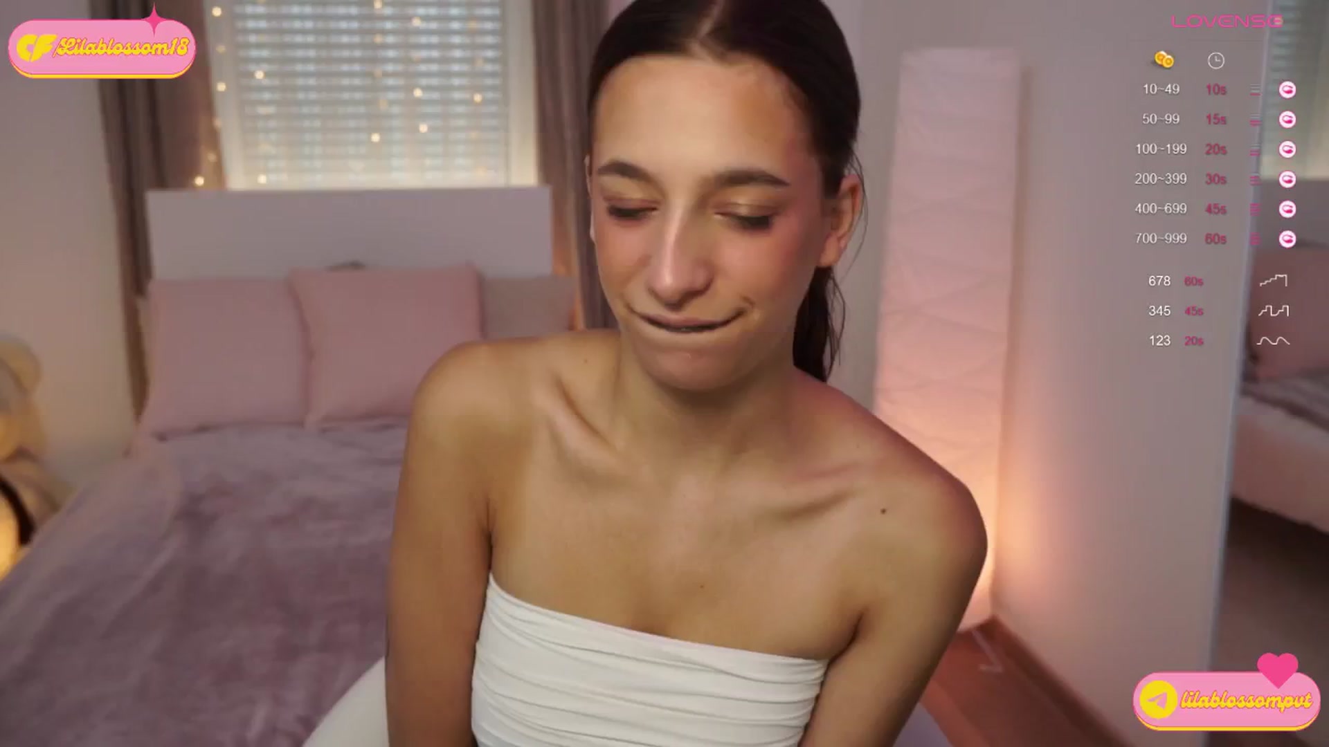 Gallery image thumbnail from LilaBlossom's myfreecams stream on, 07/06/2024, 12:34 image 6 of 20