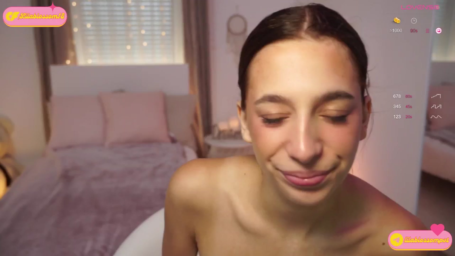 Gallery image thumbnail from LilaBlossom's myfreecams stream on, 07/06/2024, 12:34 image 7 of 20