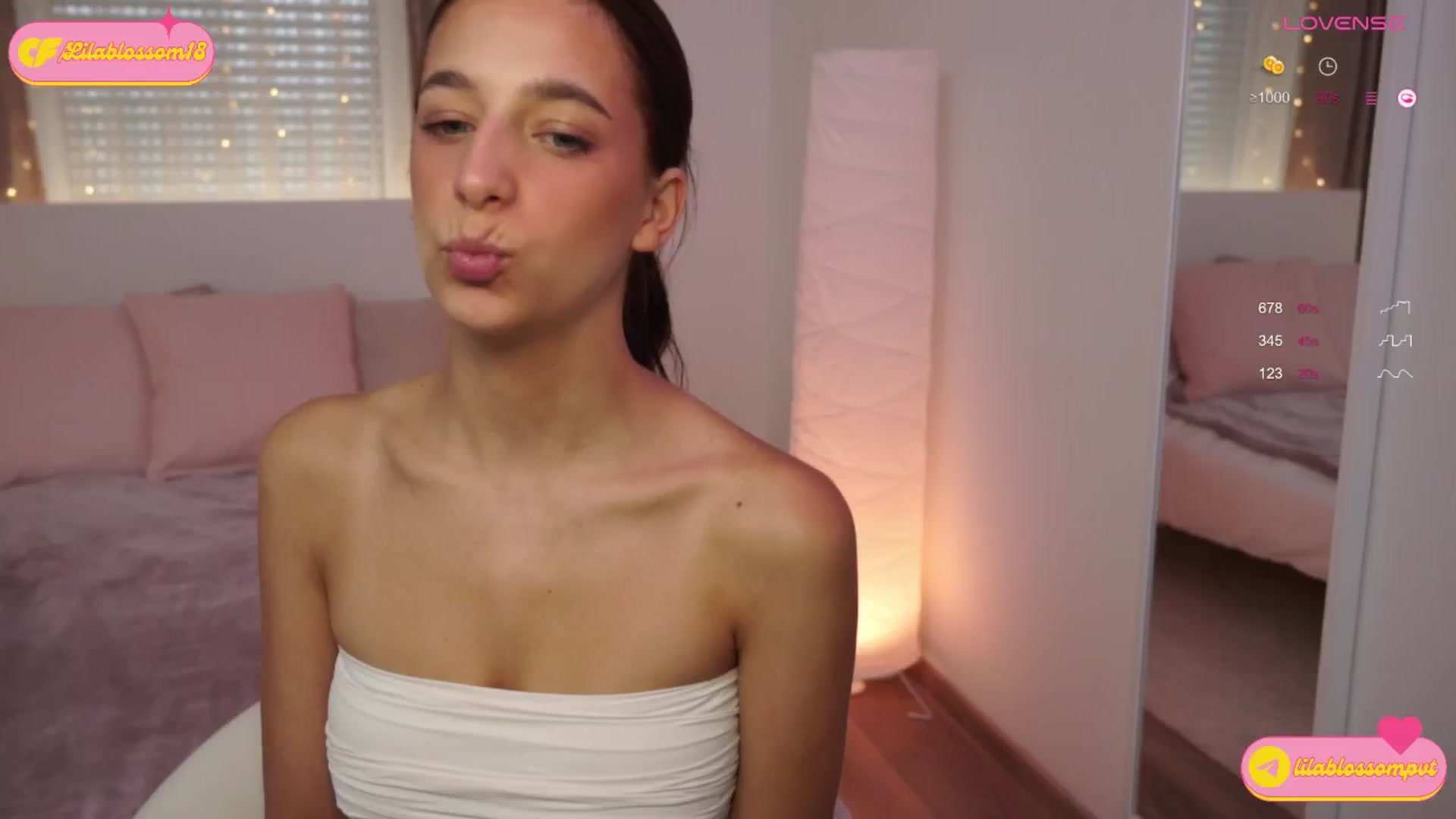 Gallery image thumbnail from LilaBlossom's myfreecams stream on, 07/06/2024, 12:34 image 3 of 20