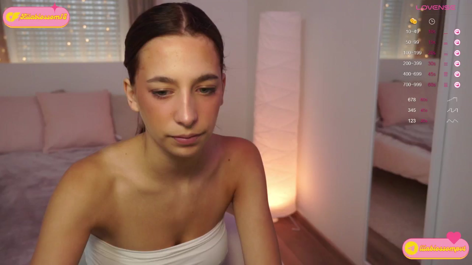 Gallery image thumbnail from LilaBlossom's myfreecams stream on, 07/06/2024, 12:34 image 1 of 20