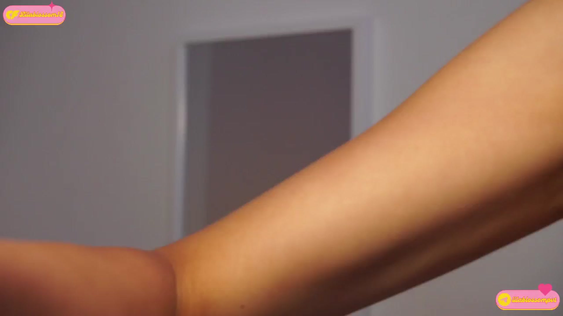 Gallery image thumbnail from LilaBlossom's myfreecams stream on, 07/11/2024, 23:57 image 3 of 20