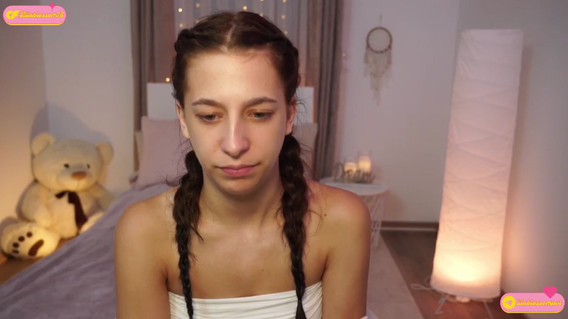 Gallery image thumbnail from LilaBlossom's myfreecams stream on, 07/12/2024, 17:48 image 15 of 20