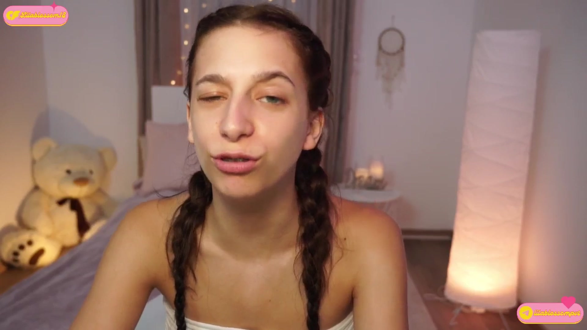 Gallery image thumbnail from LilaBlossom's myfreecams stream on, 07/12/2024, 17:48 image 18 of 20