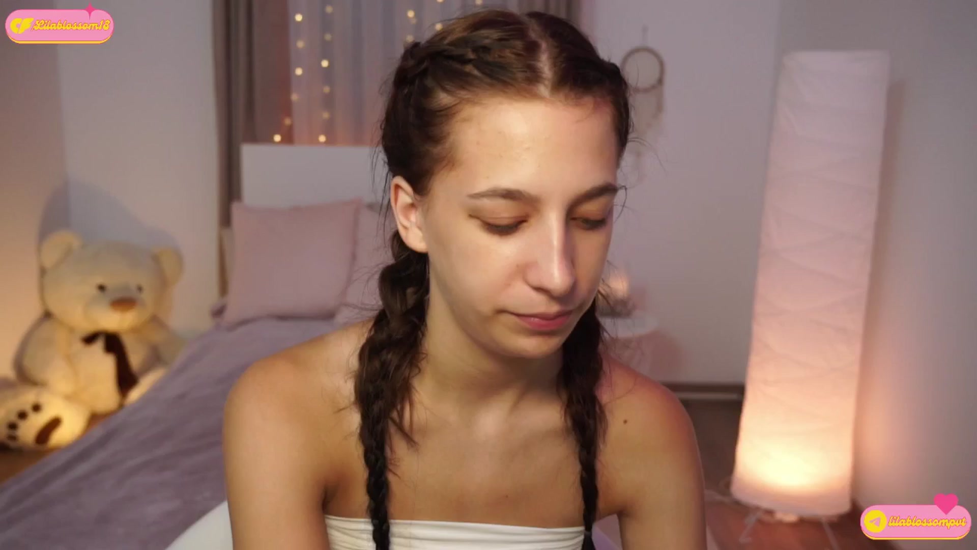 Gallery image thumbnail from LilaBlossom's myfreecams stream on, 07/12/2024, 17:48 image 7 of 20