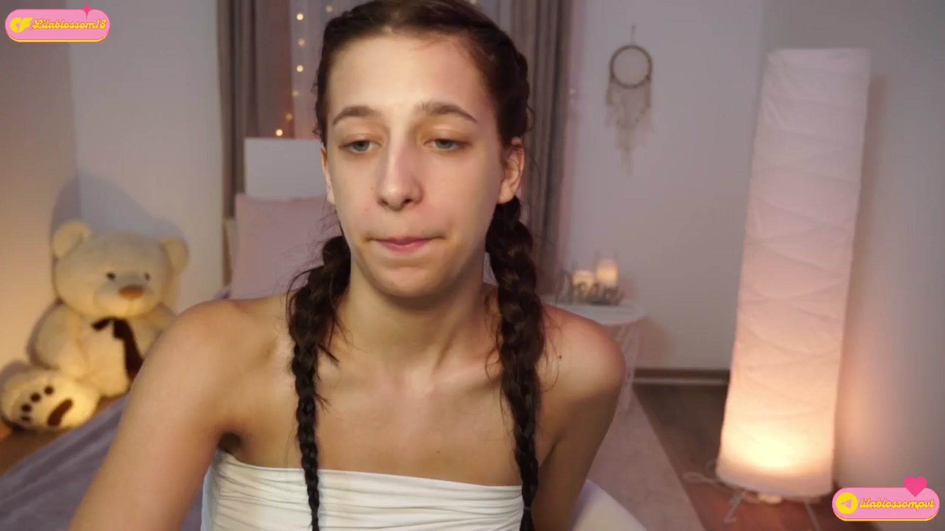 Gallery image thumbnail from LilaBlossom's myfreecams stream on, 07/12/2024, 17:48 image 12 of 20