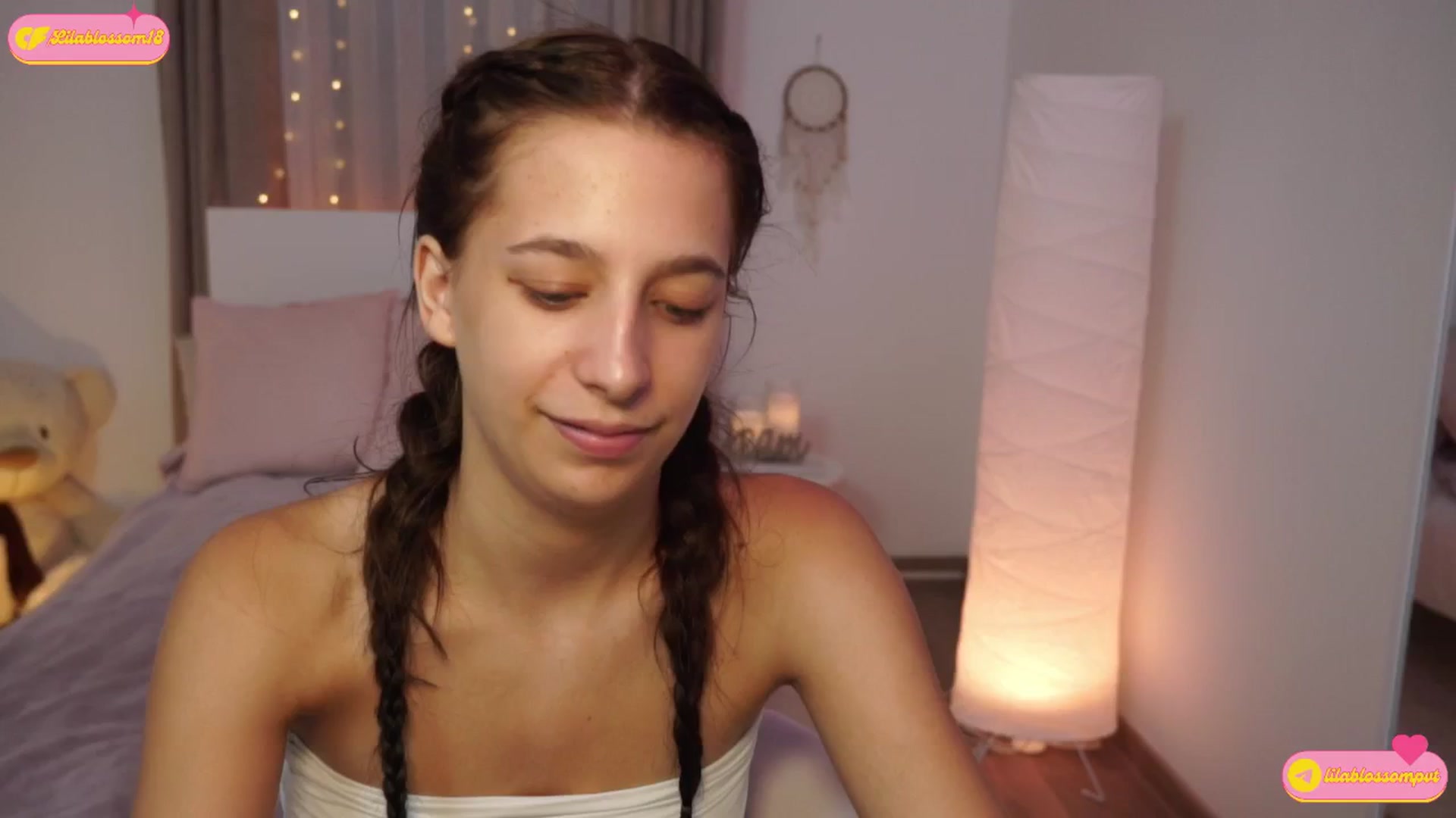 Gallery image thumbnail from LilaBlossom's myfreecams stream on, 07/12/2024, 19:36 image 14 of 20