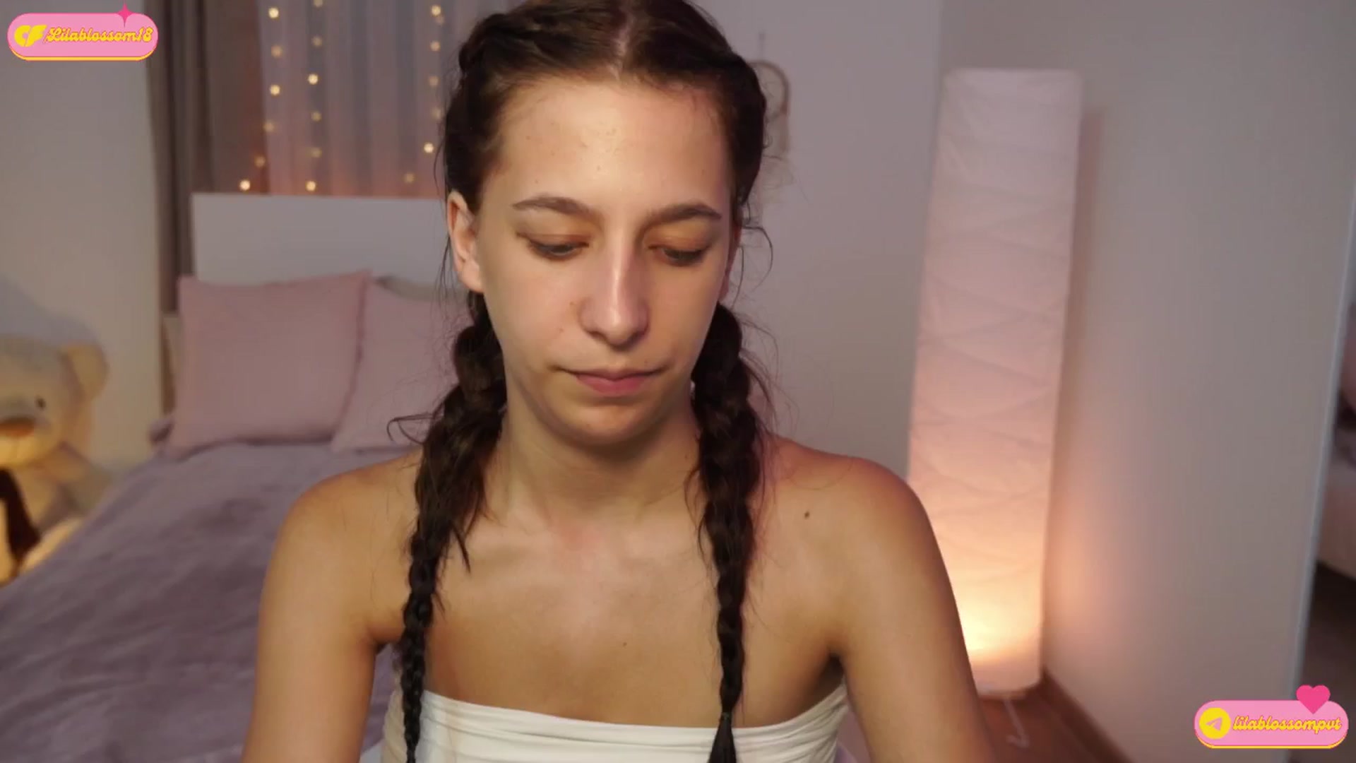 Gallery image thumbnail from LilaBlossom's myfreecams stream on, 07/12/2024, 19:36 image 9 of 20