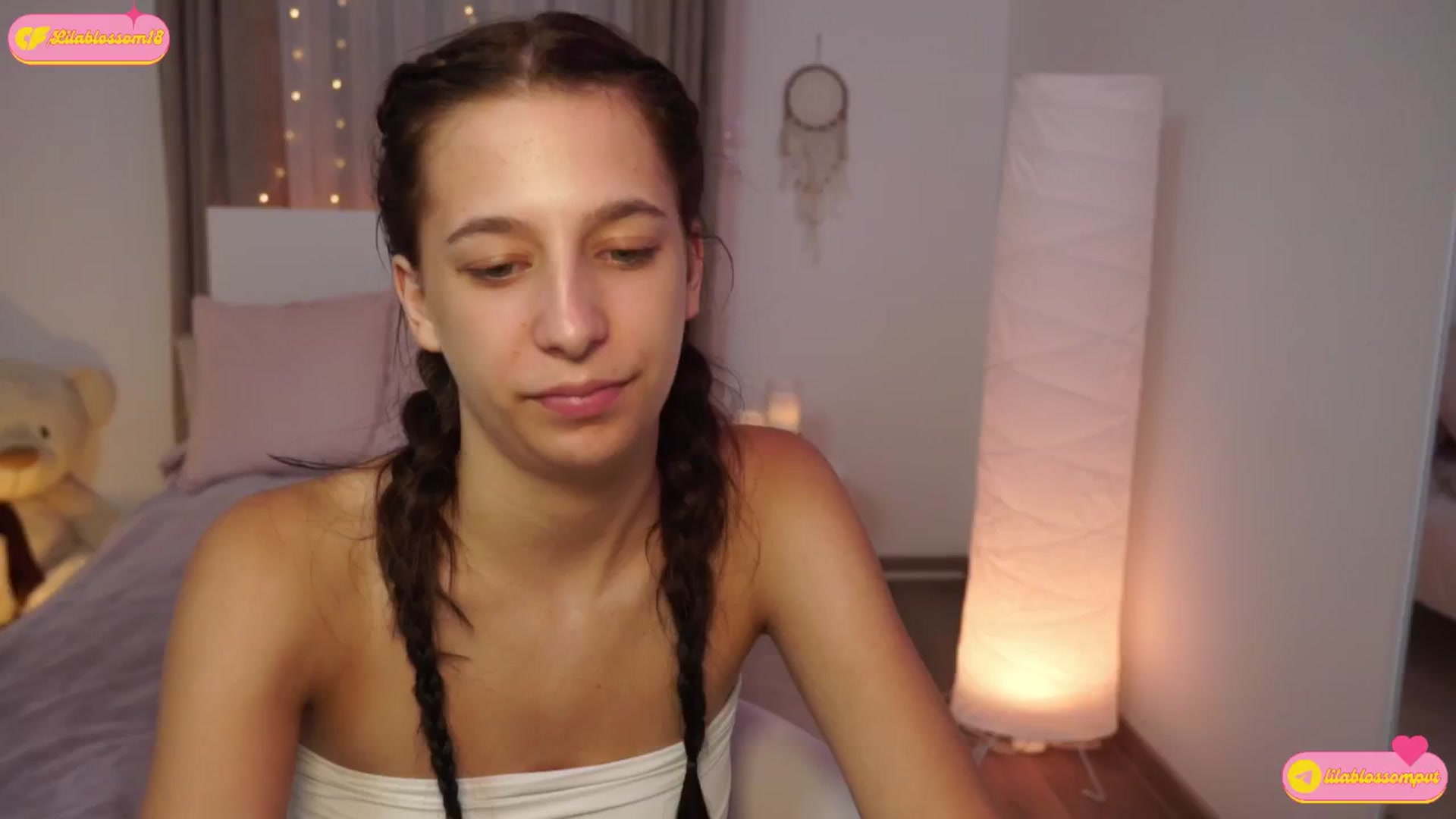 Gallery image thumbnail from LilaBlossom's myfreecams stream on, 07/12/2024, 19:36 image 11 of 20