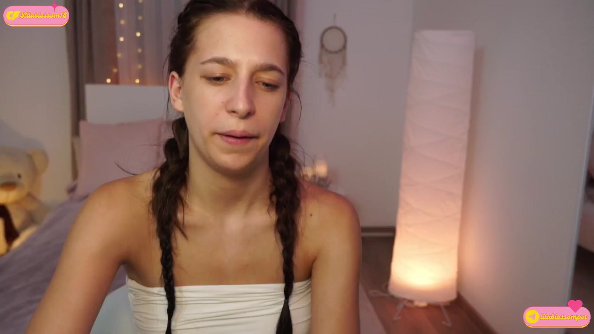 Gallery image thumbnail from LilaBlossom's myfreecams stream on, 07/12/2024, 21:13 image 3 of 20