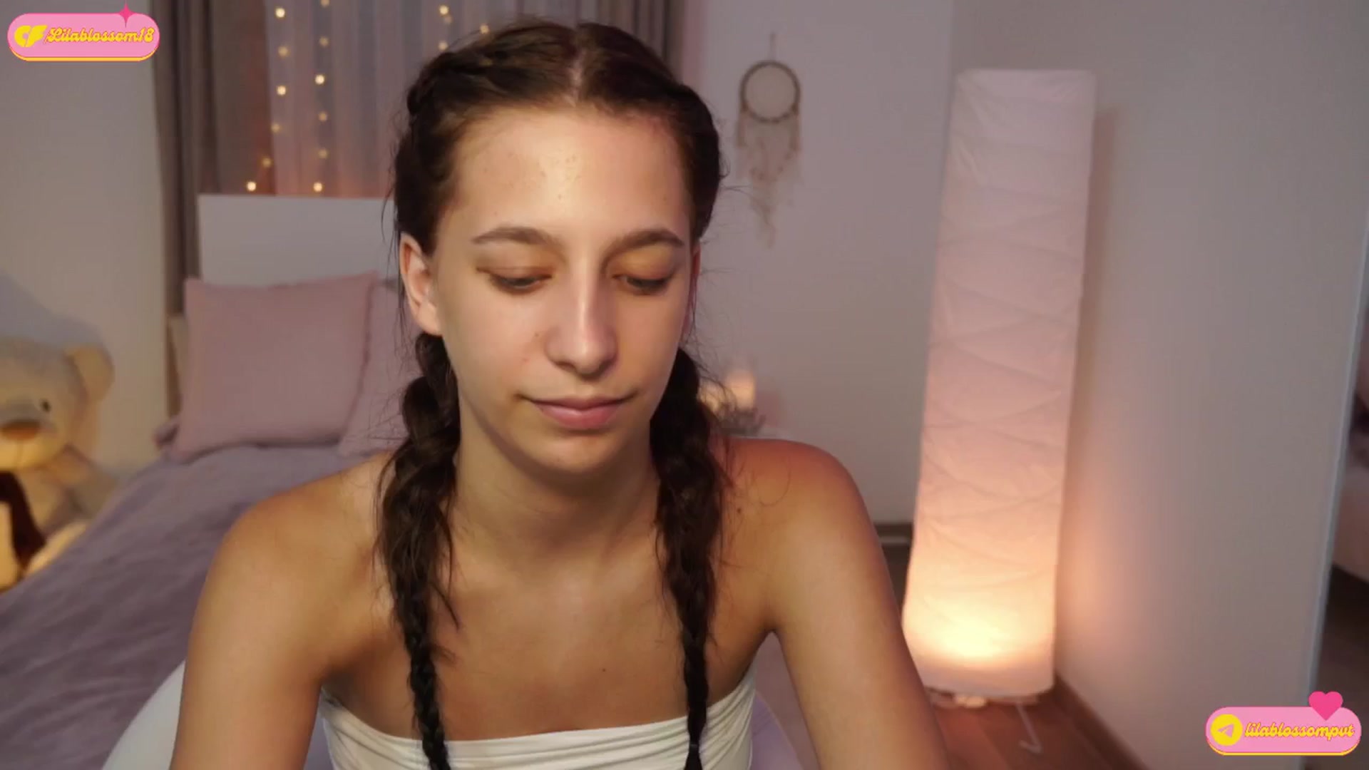 Gallery image thumbnail from LilaBlossom's myfreecams stream on, 07/12/2024, 21:13 image 14 of 20