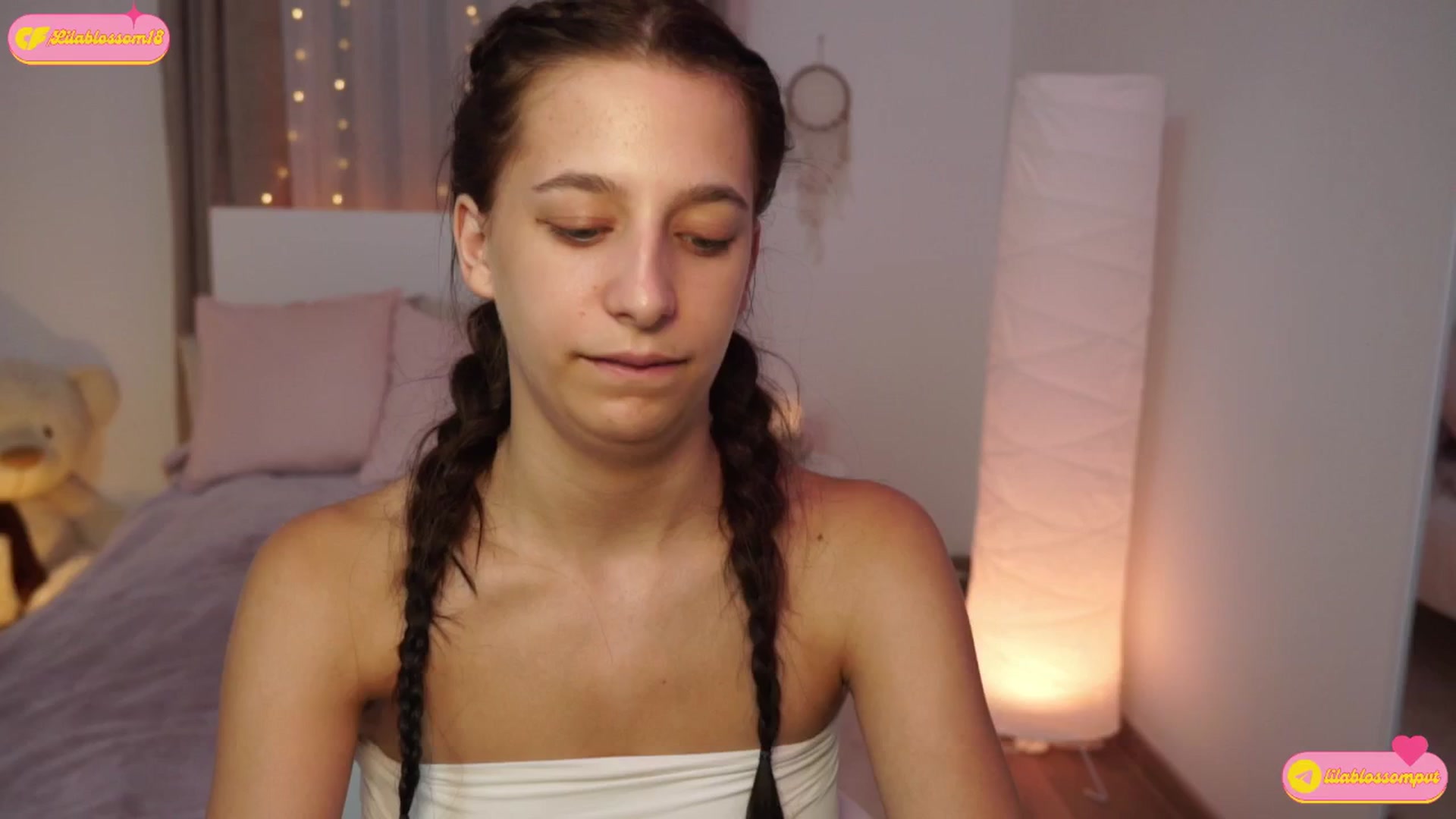 Gallery image thumbnail from LilaBlossom's myfreecams stream on, 07/12/2024, 21:13 image 10 of 20
