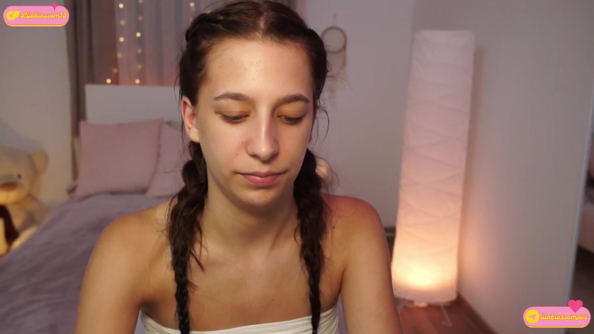 Gallery image thumbnail from LilaBlossom's myfreecams stream on, 07/12/2024, 21:13 image 2 of 20