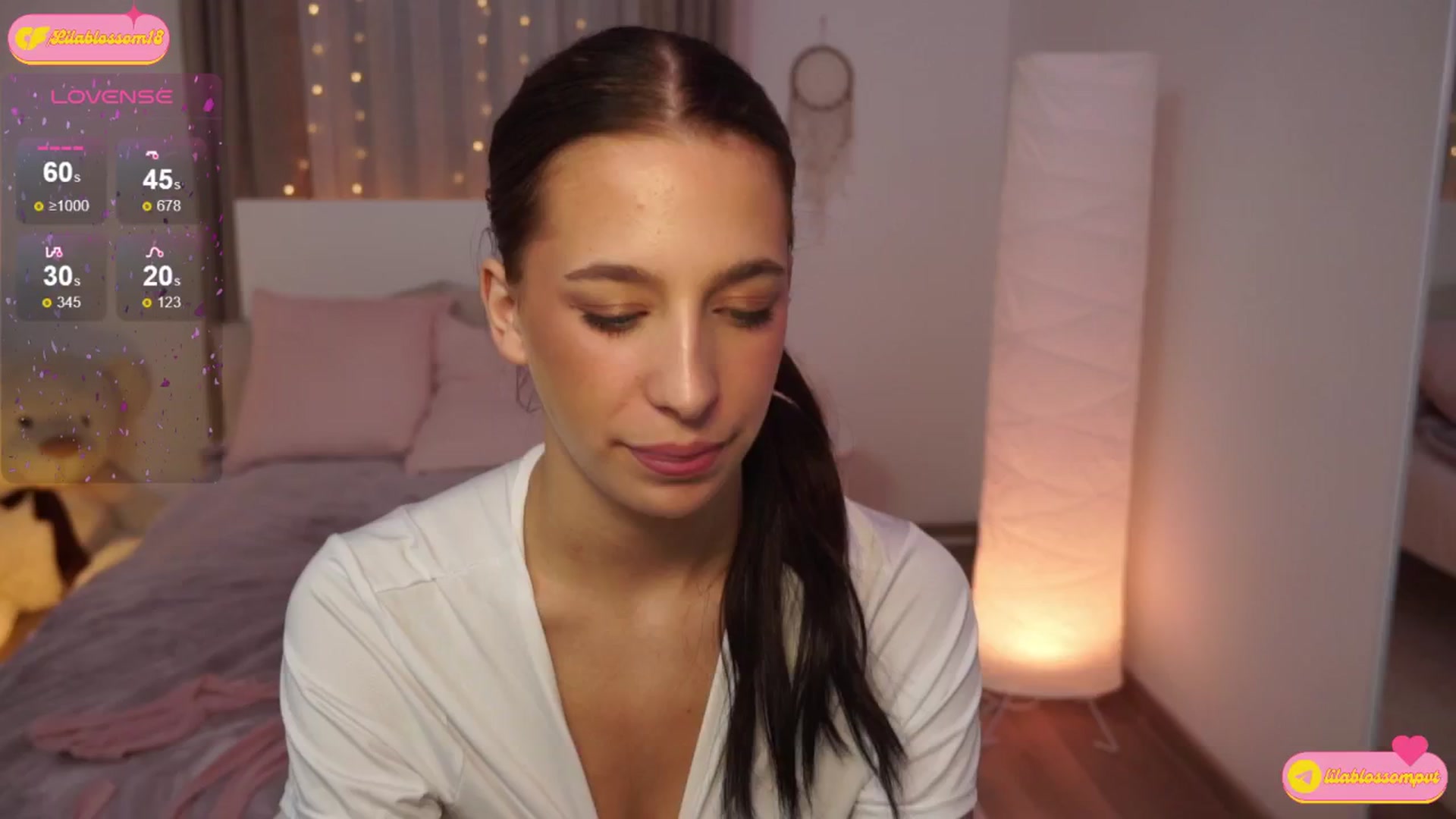 Gallery image thumbnail from LilaBlossom's myfreecams stream on, 07/13/2024, 17:01 image 10 of 20