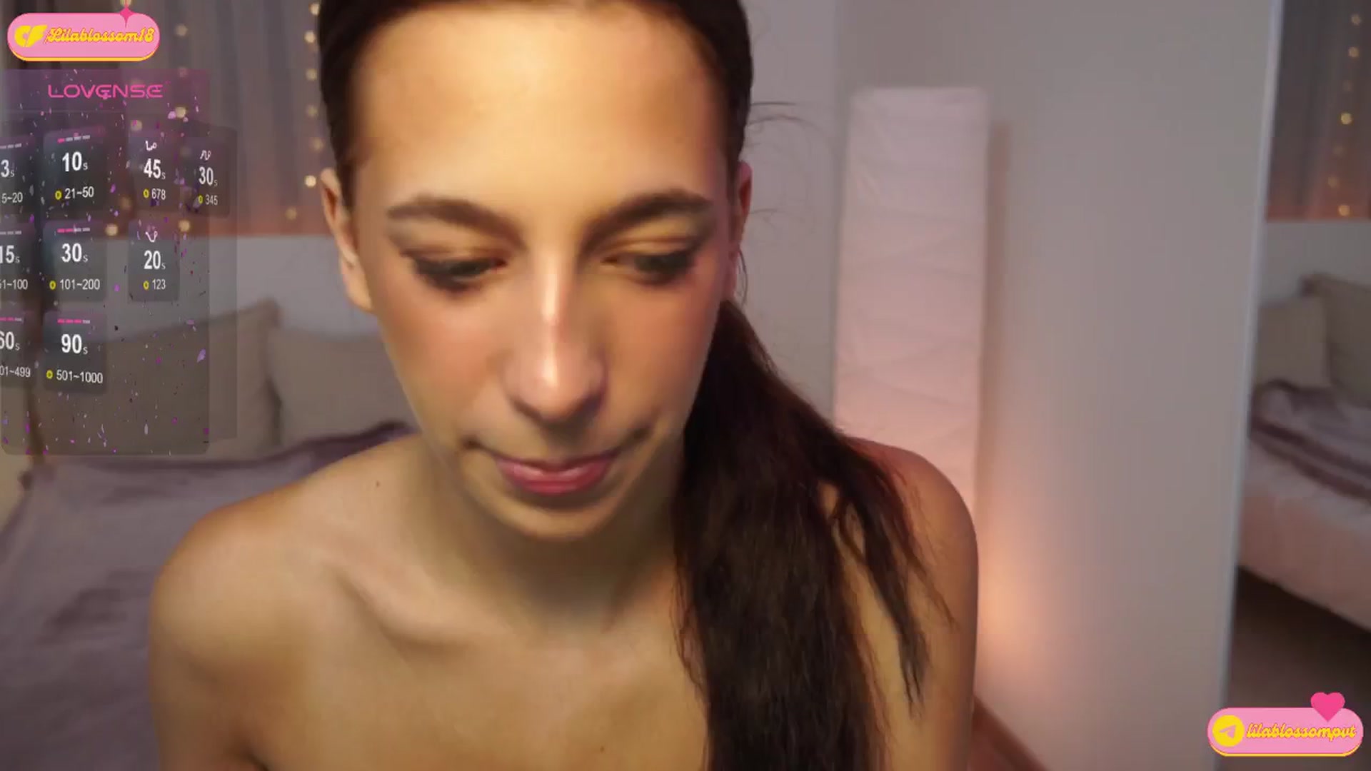 Gallery image thumbnail from LilaBlossom's myfreecams stream on, 07/16/2024, 17:03 image 12 of 20