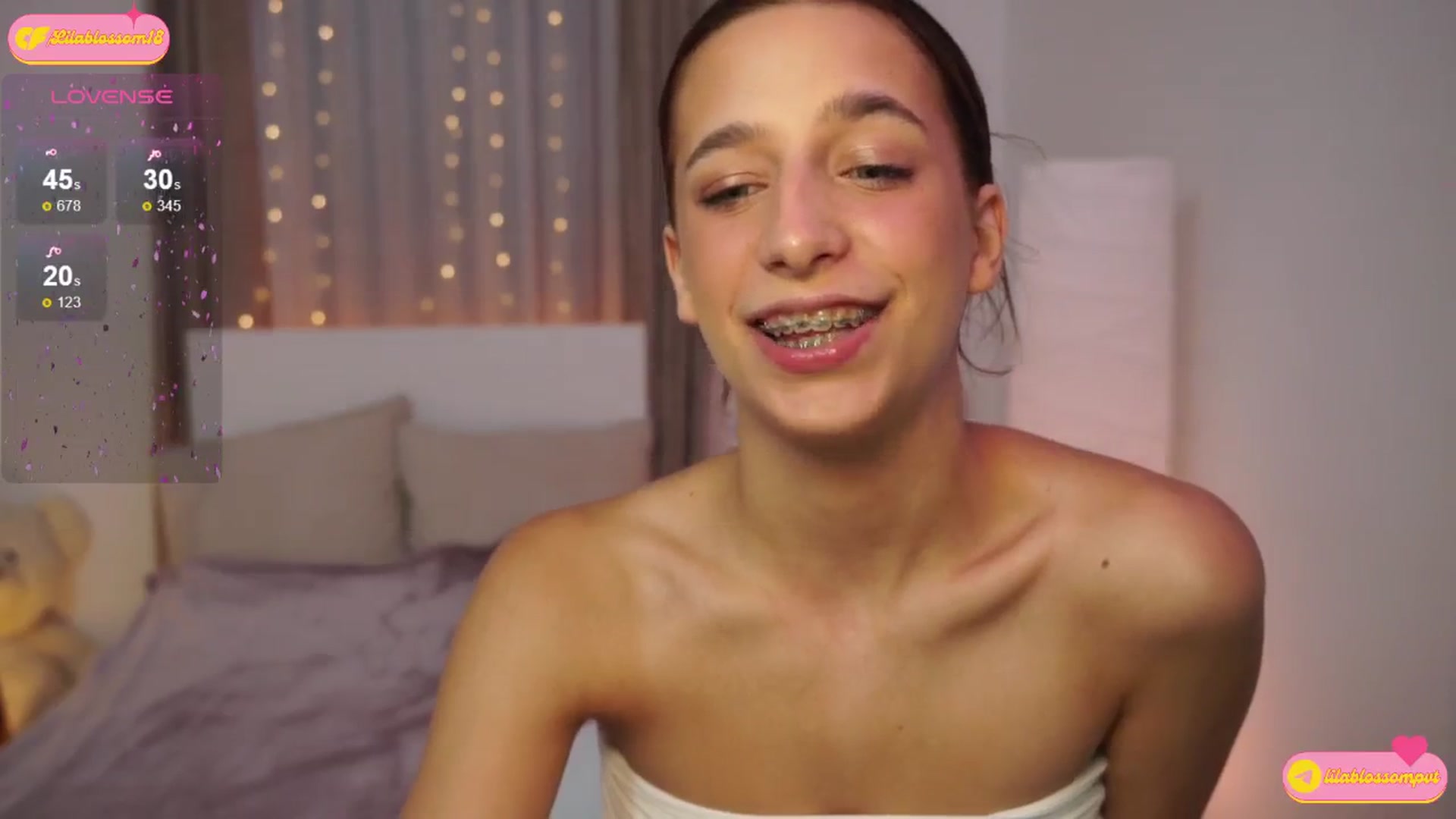 Gallery image thumbnail from LilaBlossom's myfreecams stream on, 07/16/2024, 19:48 image 7 of 20