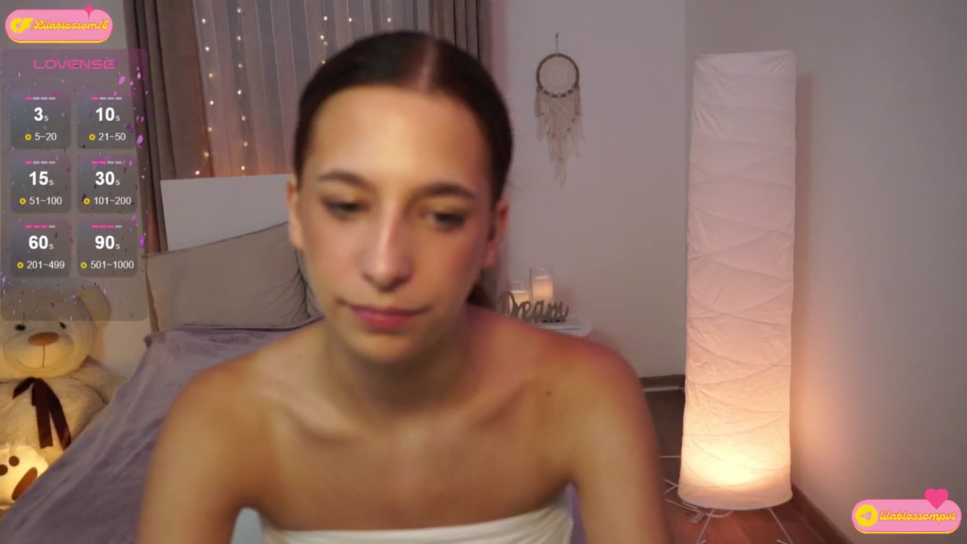Gallery image thumbnail from LilaBlossom's myfreecams stream on, 07/16/2024, 20:39 image 10 of 20