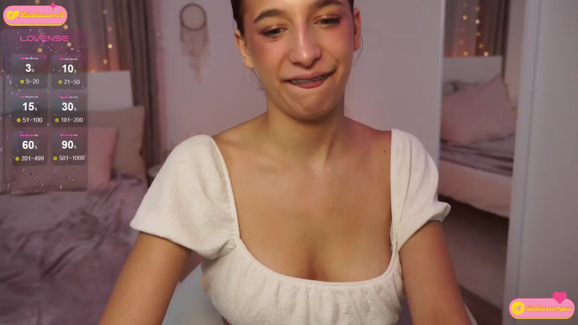 Gallery image thumbnail from LilaBlossom's myfreecams stream on, 07/18/2024, 19:24 image 12 of 20
