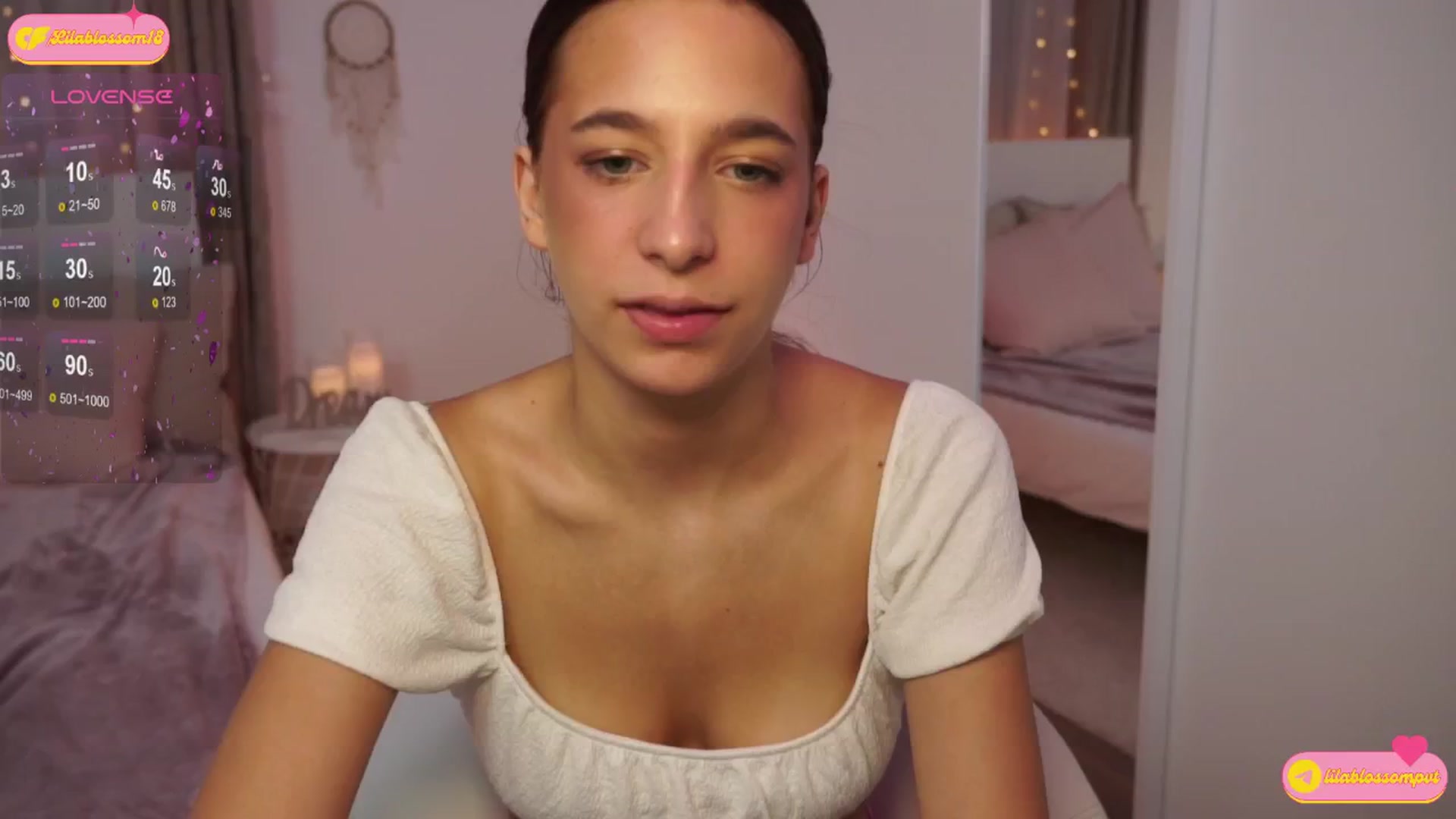 Gallery image thumbnail from LilaBlossom's myfreecams stream on, 07/18/2024, 19:24 image 7 of 20