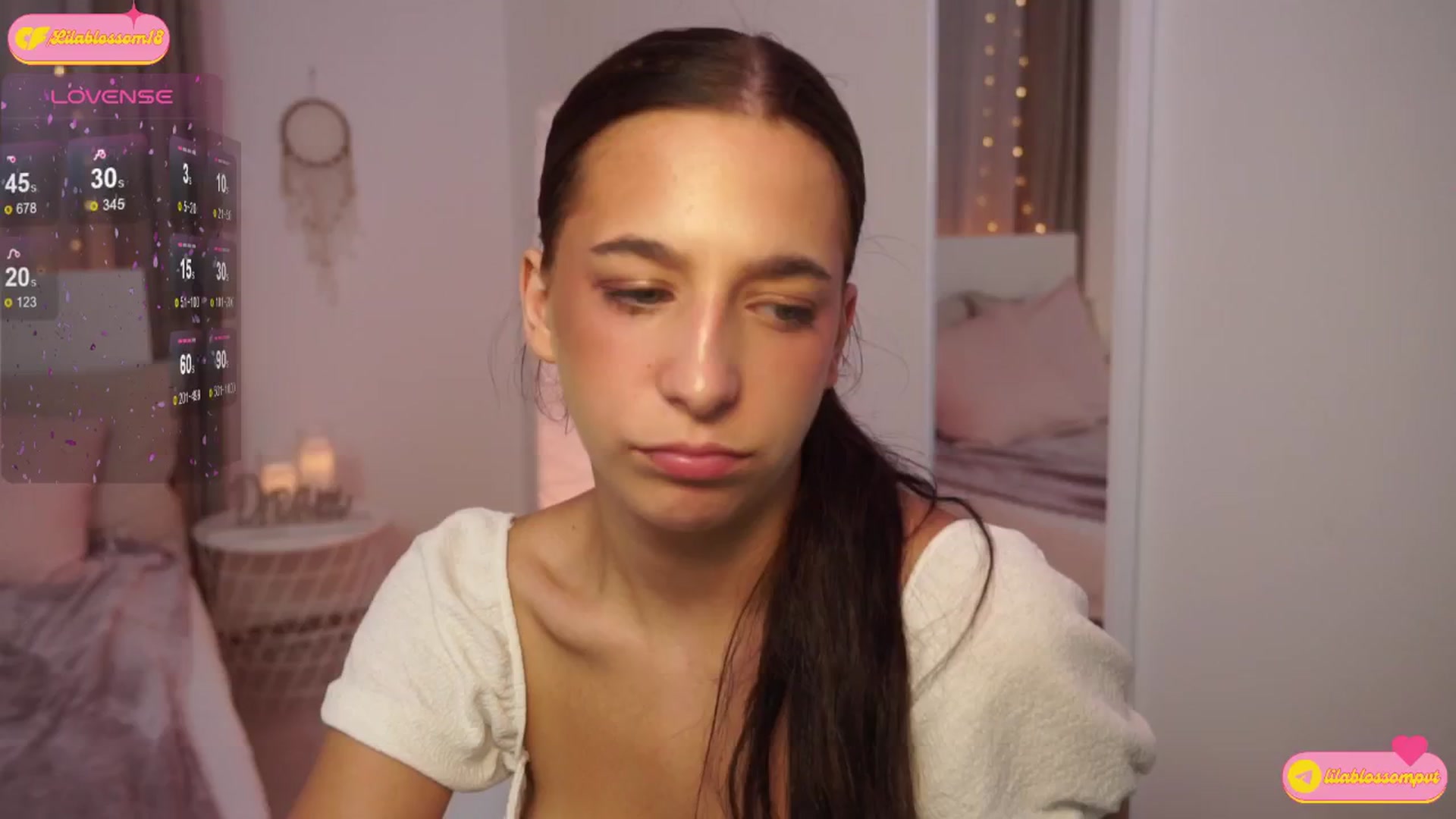 Gallery image thumbnail from LilaBlossom's myfreecams stream on, 07/18/2024, 21:18 image 3 of 20