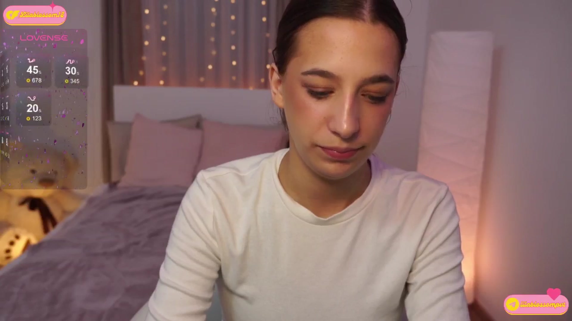 Gallery image thumbnail from LilaBlossom's myfreecams stream on, 07/18/2024, 23:43 image 7 of 20