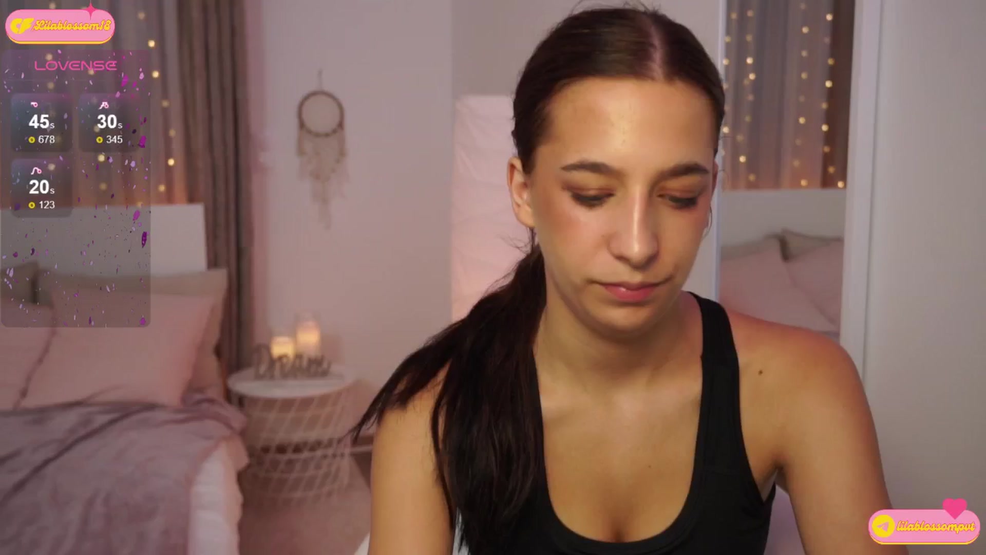 Gallery image thumbnail from LilaBlossom's myfreecams stream on, 07/19/2024, 04:19 image 2 of 20