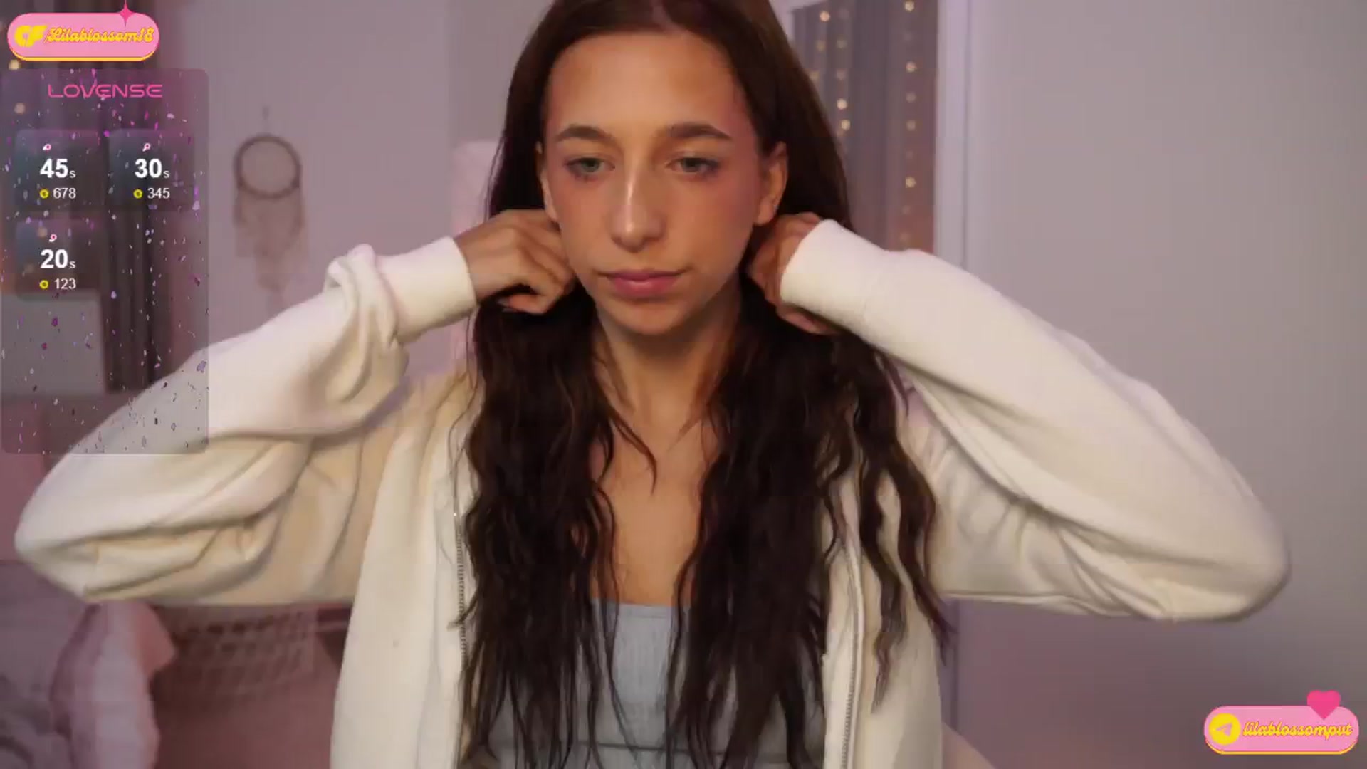 Gallery image thumbnail from LilaBlossom's myfreecams stream on, 07/20/2024, 19:45 image 1 of 20
