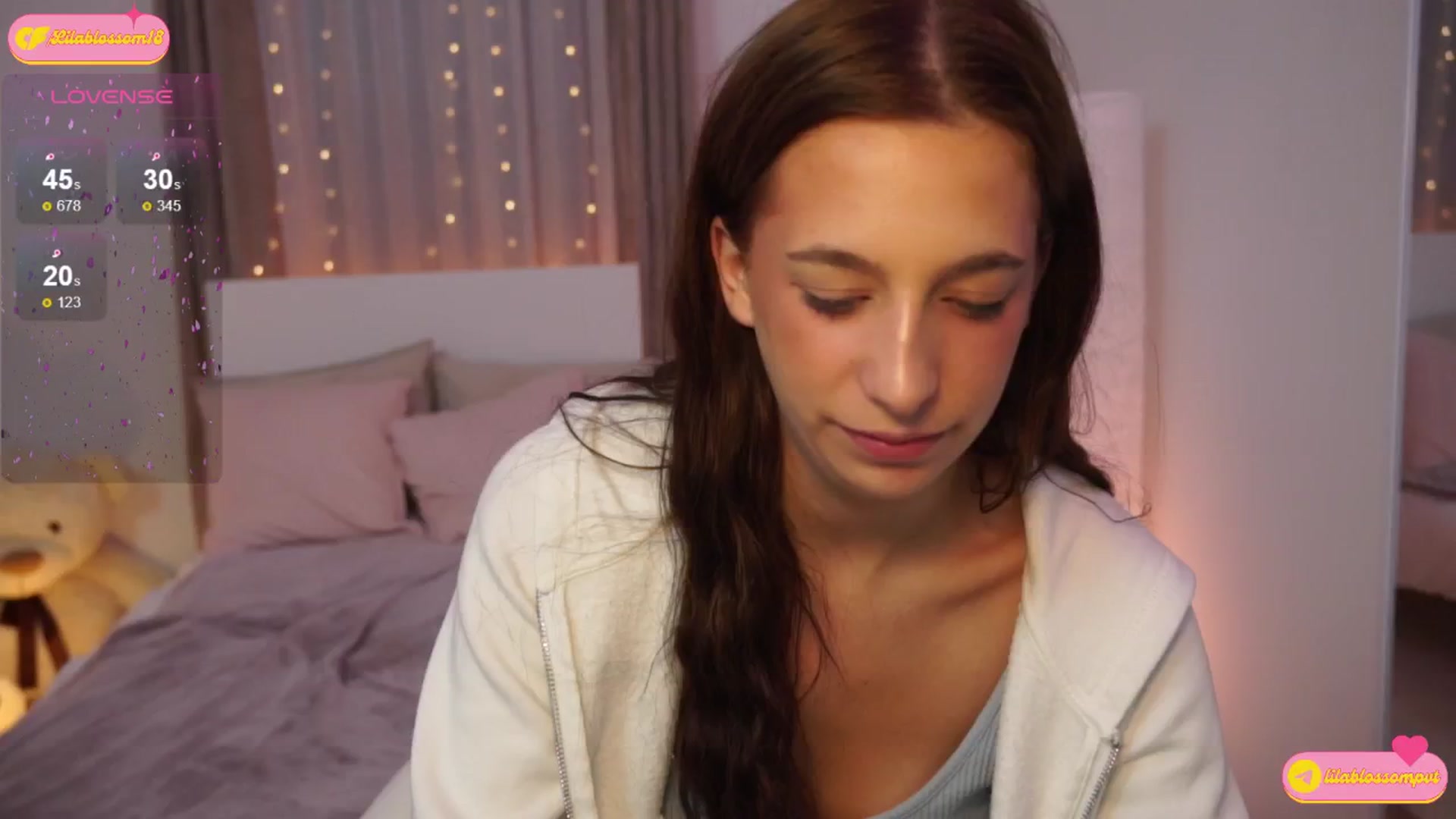 Gallery image thumbnail from LilaBlossom's myfreecams stream on, 07/20/2024, 20:56 image 8 of 20