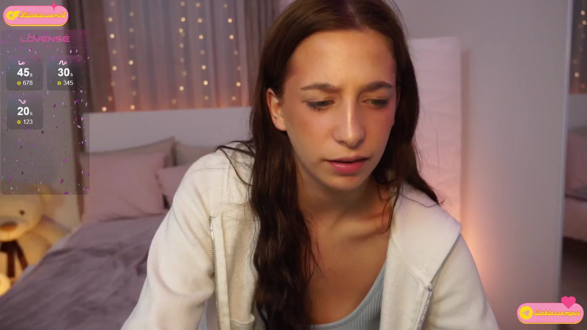 Gallery image thumbnail from LilaBlossom's myfreecams stream on, 07/20/2024, 20:56 image 10 of 20