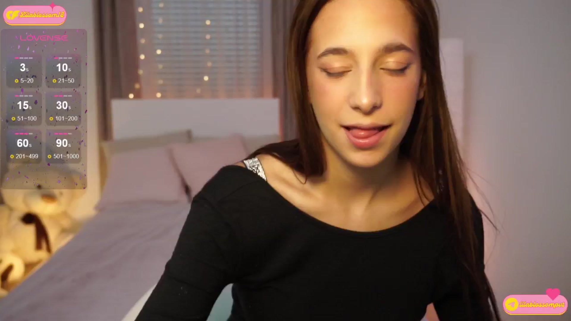 Gallery image thumbnail from LilaBlossom's myfreecams stream on, 07/27/2024, 17:23 image 18 of 20