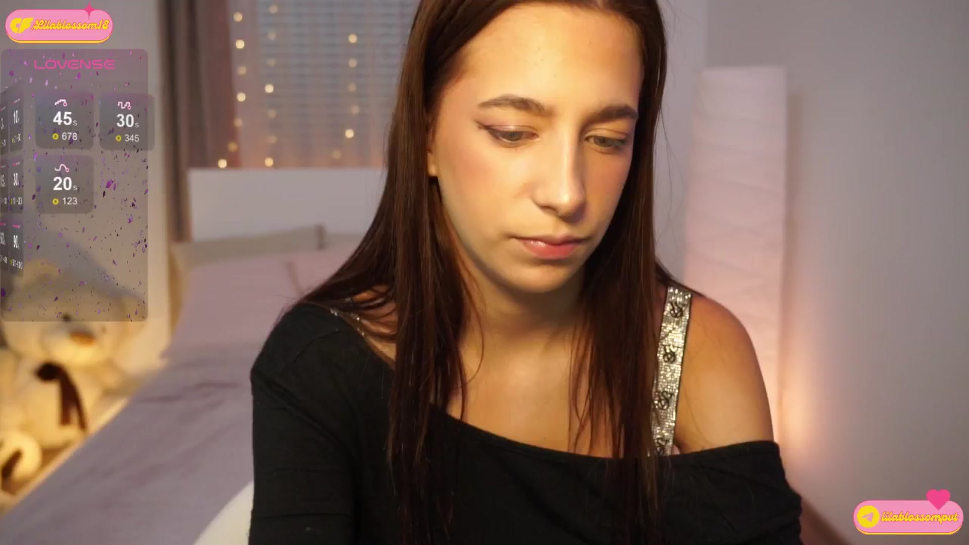 Gallery image thumbnail from LilaBlossom's myfreecams stream on, 07/27/2024, 18:08 image 2 of 20