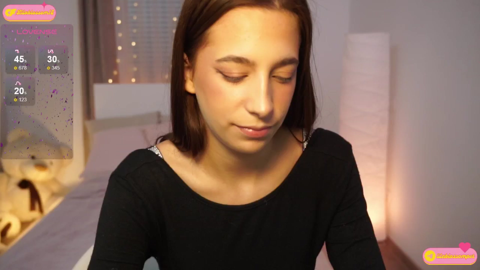 Gallery image thumbnail from LilaBlossom's myfreecams stream on, 07/27/2024, 18:08 image 8 of 20