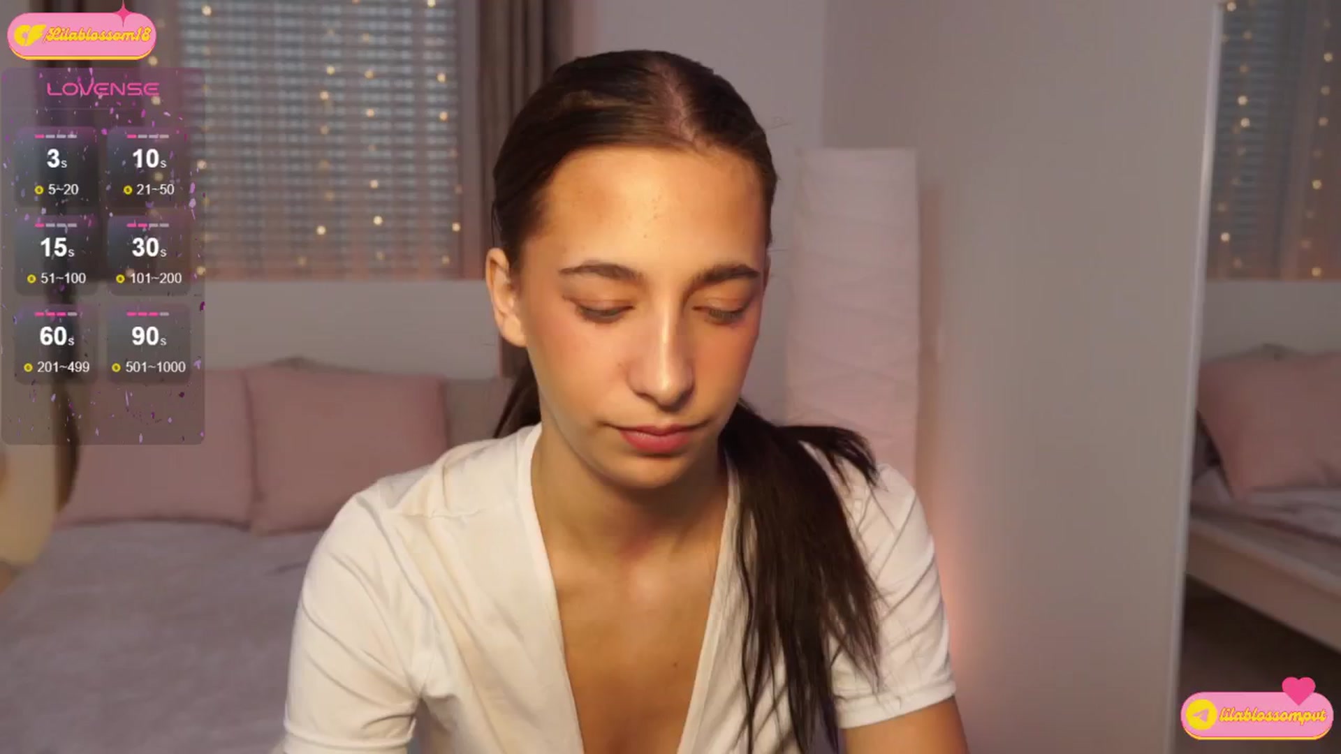 Gallery image thumbnail from LilaBlossom's myfreecams stream on, 08/01/2024, 15:36 image 18 of 20