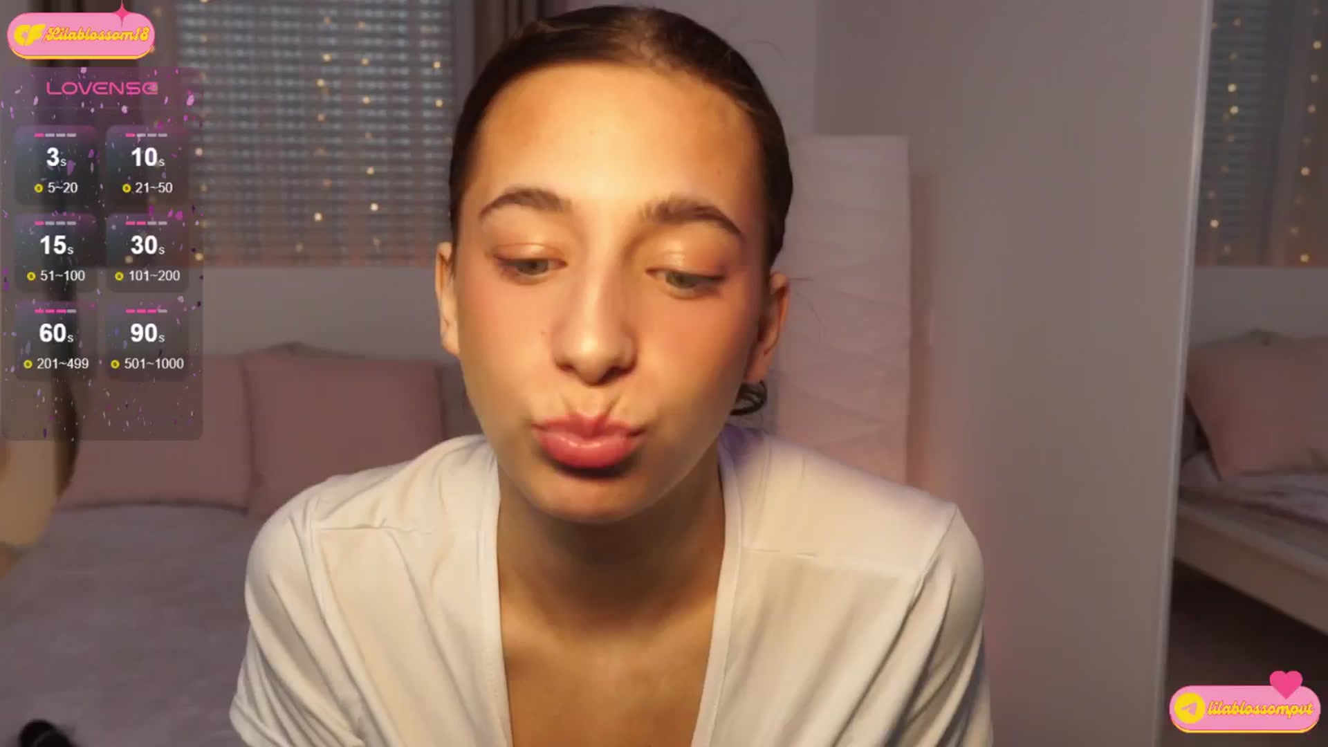 Gallery image thumbnail from LilaBlossom's myfreecams stream on, 08/01/2024, 15:36 image 1 of 20