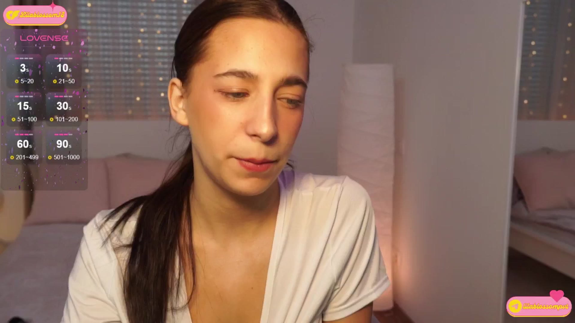 Gallery image thumbnail from LilaBlossom's myfreecams stream on, 08/01/2024, 15:36 image 10 of 20