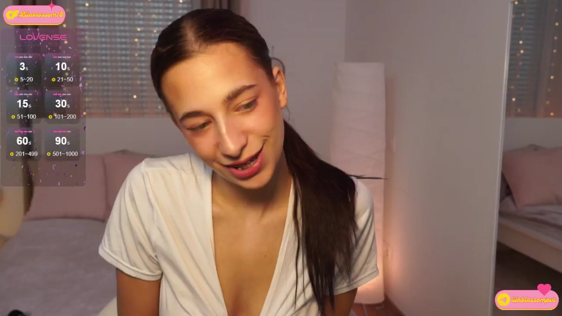 Gallery image thumbnail from LilaBlossom's myfreecams stream on, 08/01/2024, 15:36 image 12 of 20