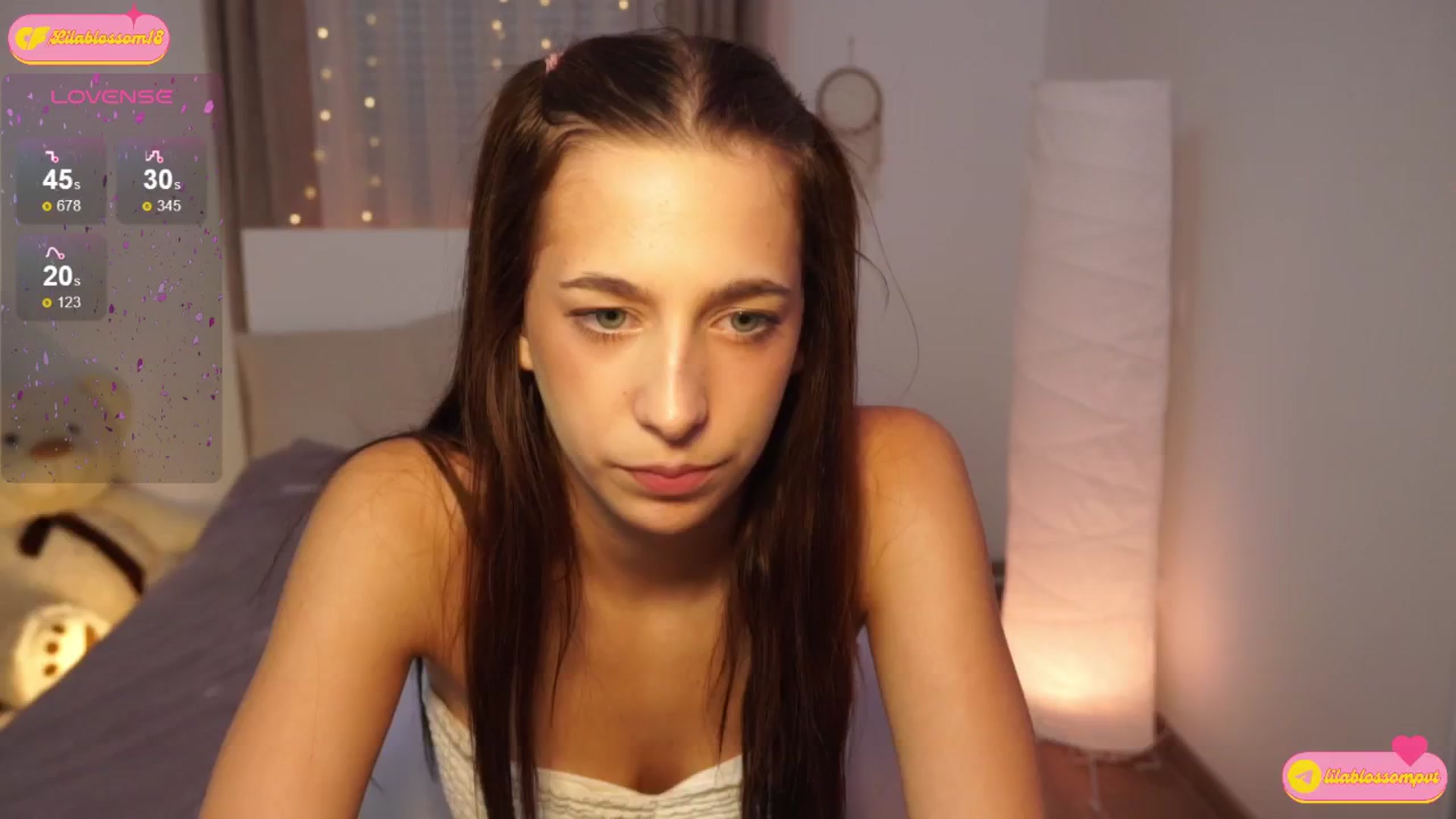 Gallery image thumbnail from LilaBlossom's myfreecams stream on, 08/05/2024, 16:40 image 4 of 20