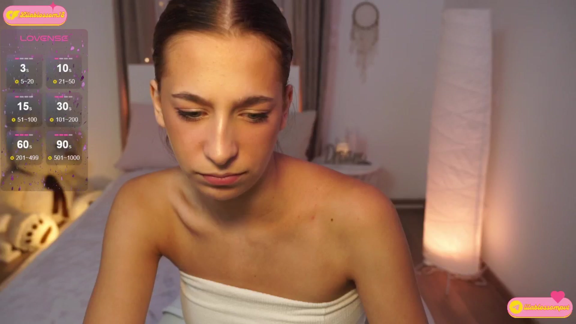 Gallery image thumbnail from LilaBlossom's myfreecams stream on, 08/10/2024, 19:01 image 17 of 20