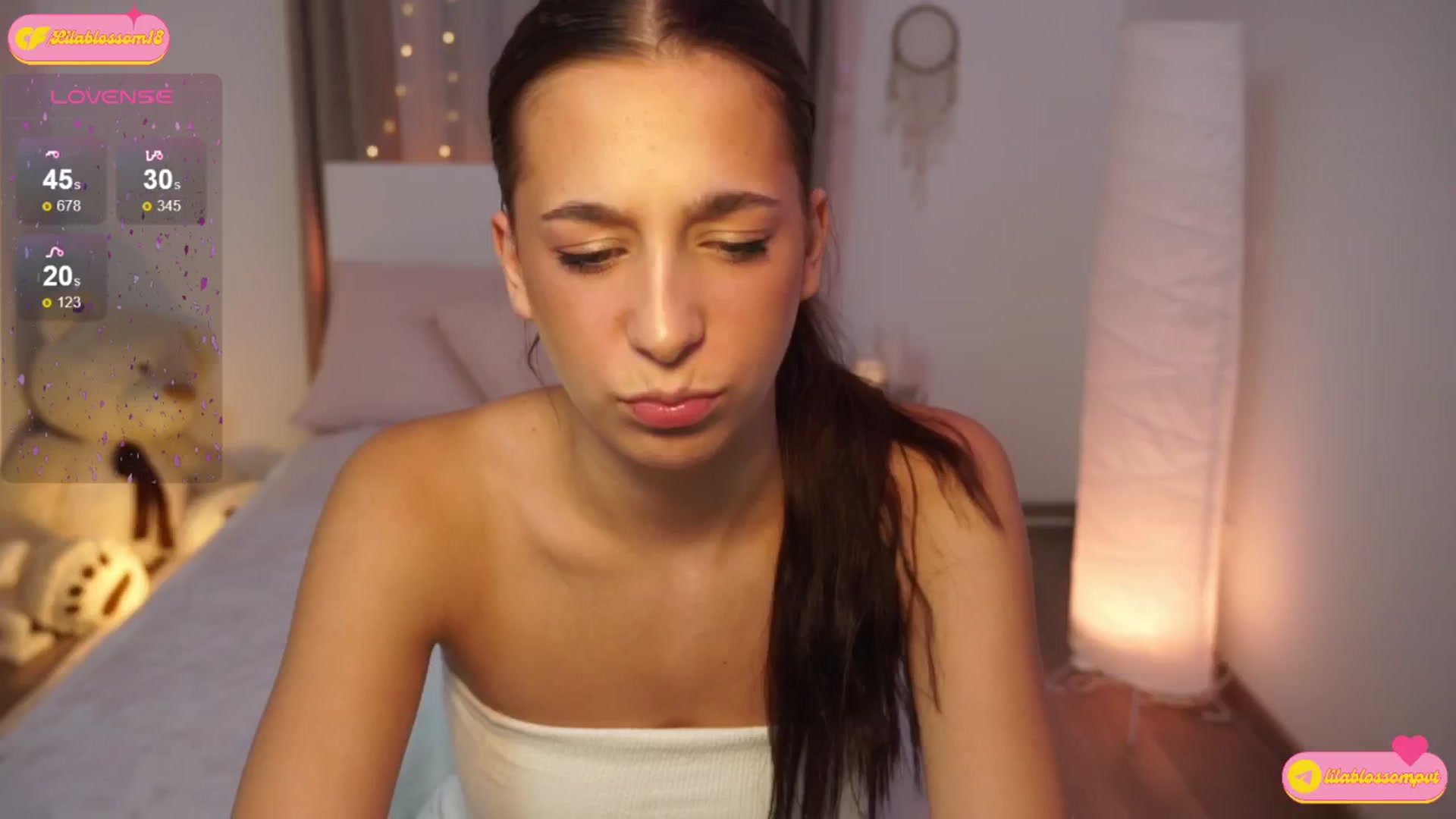 Gallery image thumbnail from LilaBlossom's myfreecams stream on, 08/10/2024, 20:25 image 5 of 20