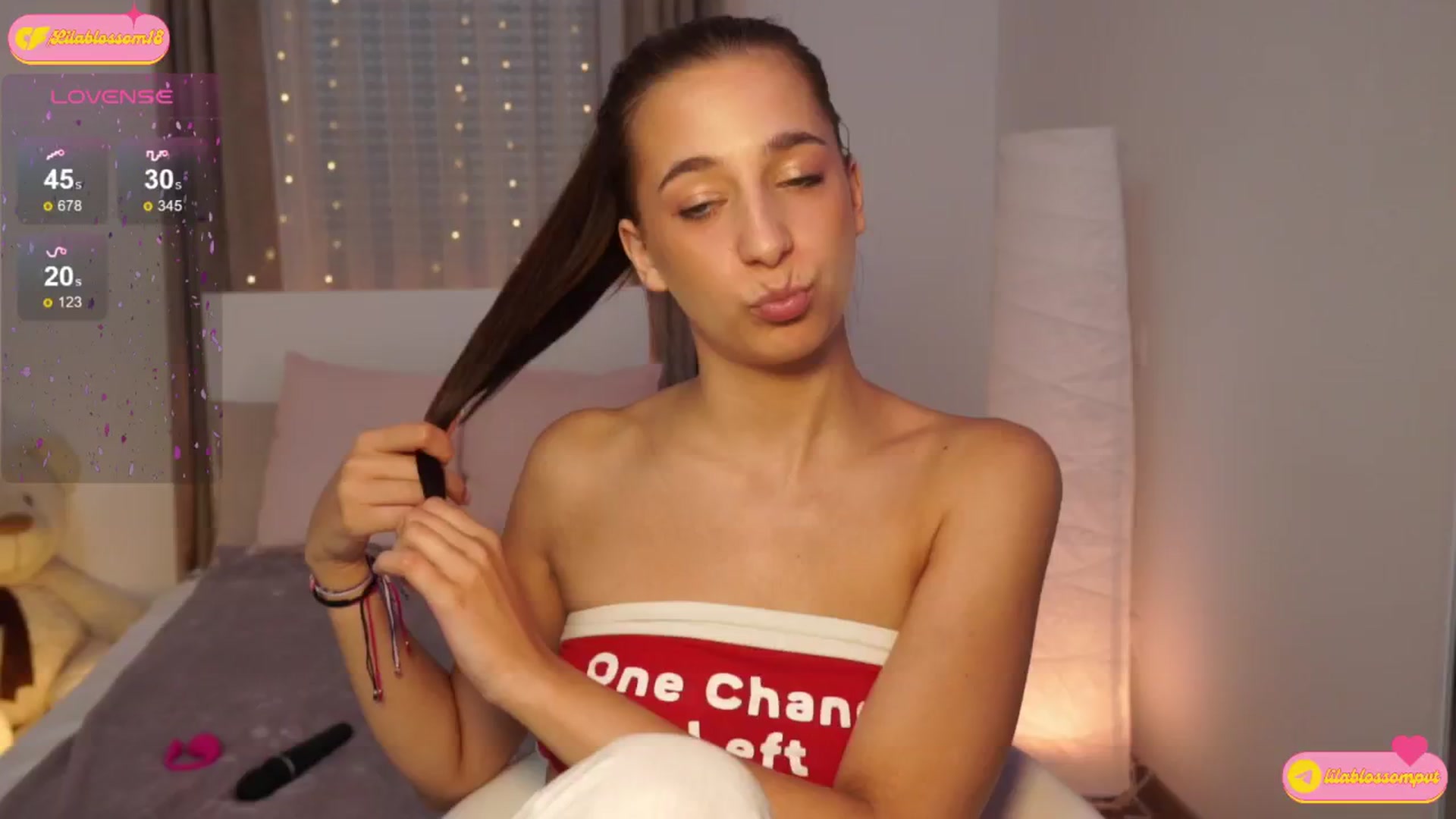 Gallery image thumbnail from LilaBlossom's myfreecams stream on, 08/14/2024, 17:29 image 15 of 20