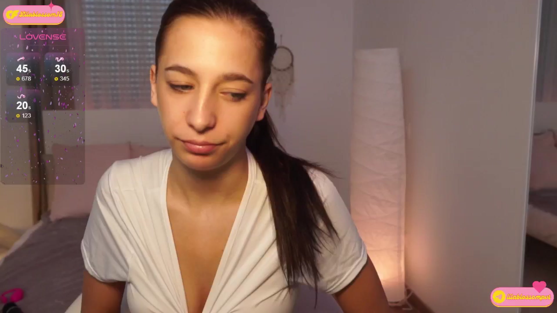 Gallery image thumbnail from LilaBlossom's myfreecams stream on, 08/15/2024, 05:38 image 18 of 20