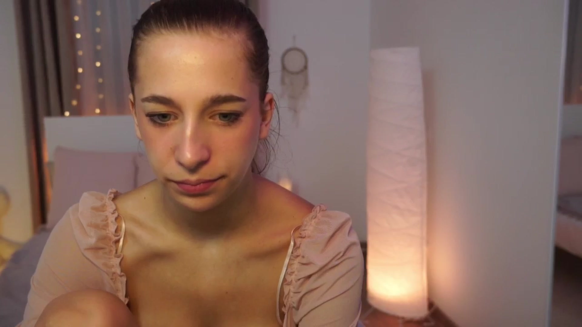 Gallery image thumbnail from LilaBlossom's myfreecams stream on, 08/17/2024, 11:13 image 6 of 20