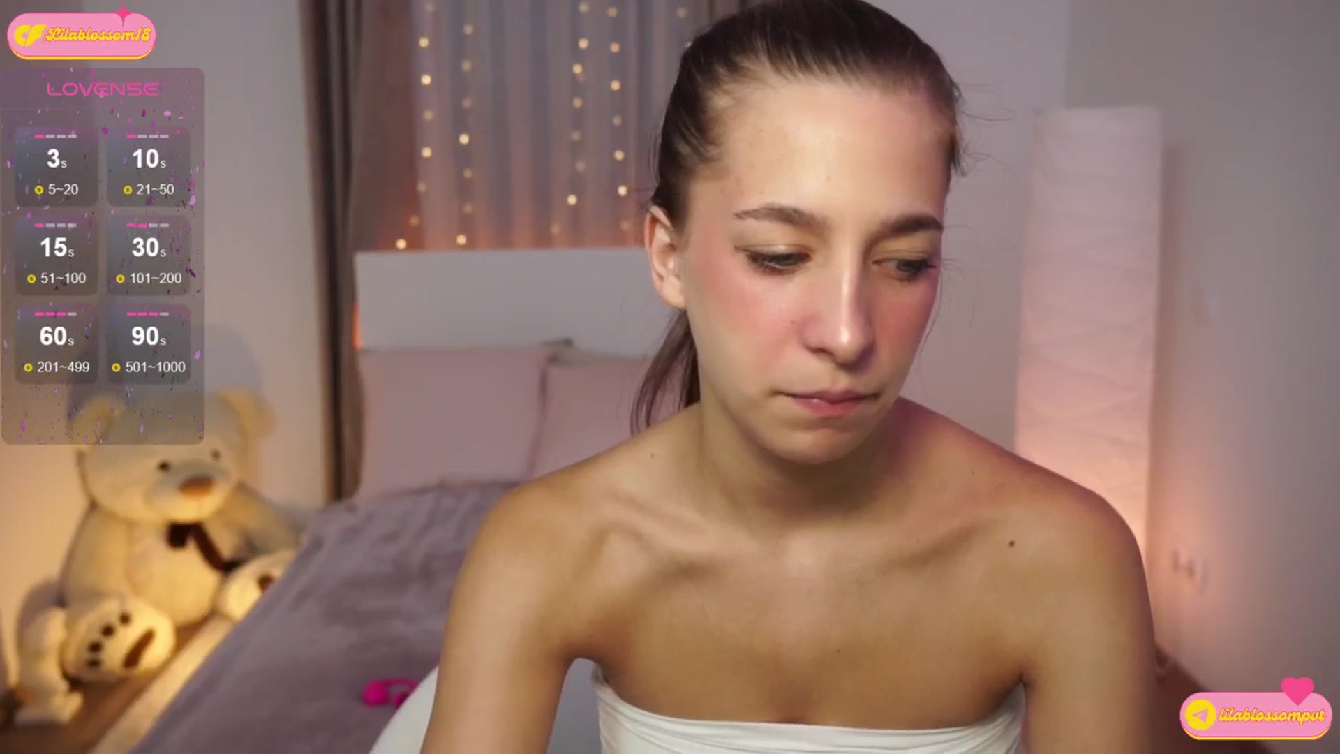 Gallery image thumbnail from LilaBlossom's myfreecams stream on, 08/22/2024, 10:38 image 11 of 20