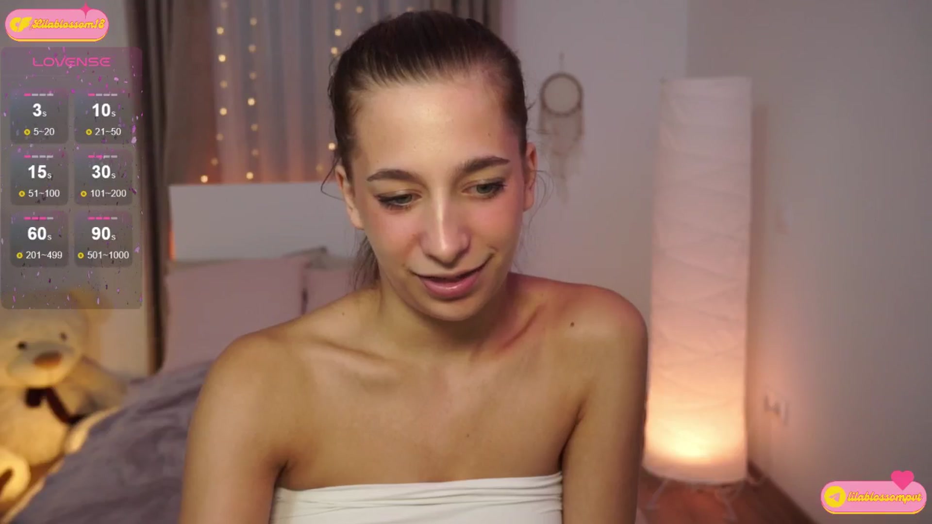 Gallery image thumbnail from LilaBlossom's myfreecams stream on, 08/22/2024, 15:06 image 5 of 20