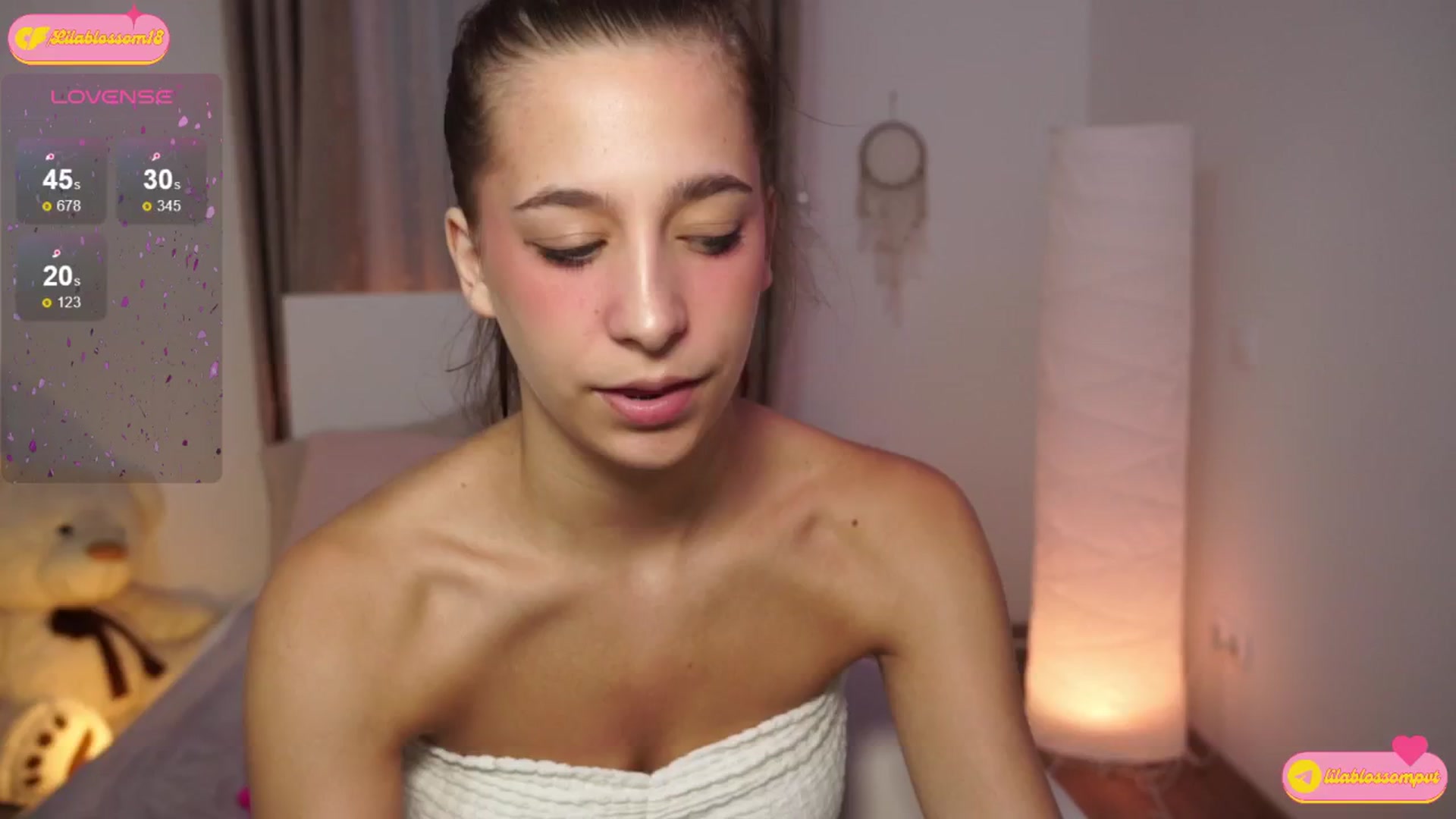 Gallery image thumbnail from LilaBlossom's myfreecams stream on, 08/24/2024, 09:56 image 9 of 20