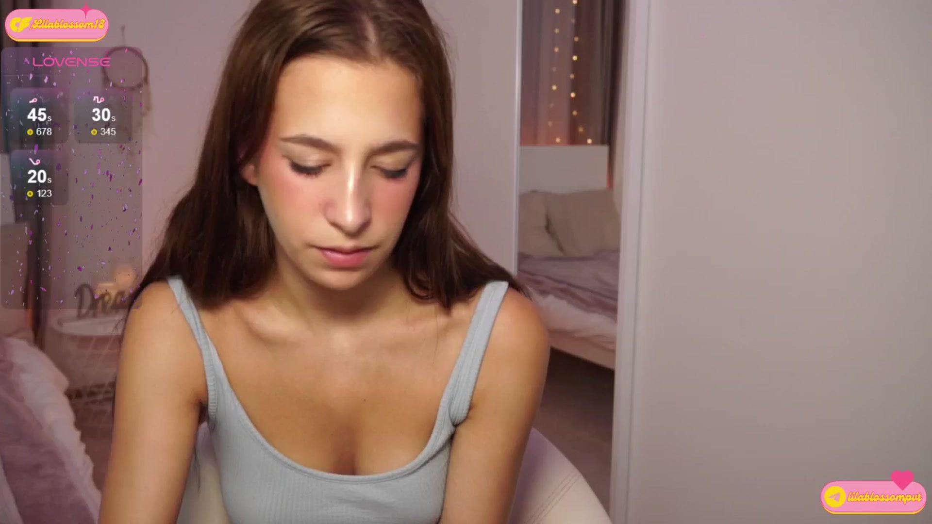 Gallery image thumbnail from LilaBlossom's myfreecams stream on, 08/26/2024, 14:39 image 4 of 20