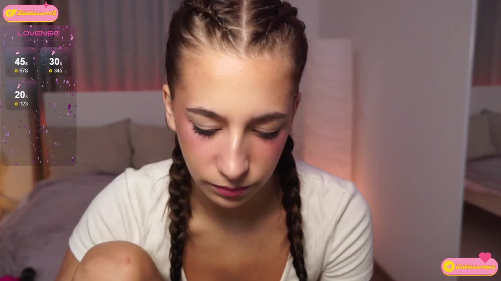 Gallery image thumbnail from LilaBlossom's myfreecams stream on, 08/28/2024, 16:04 image 5 of 20