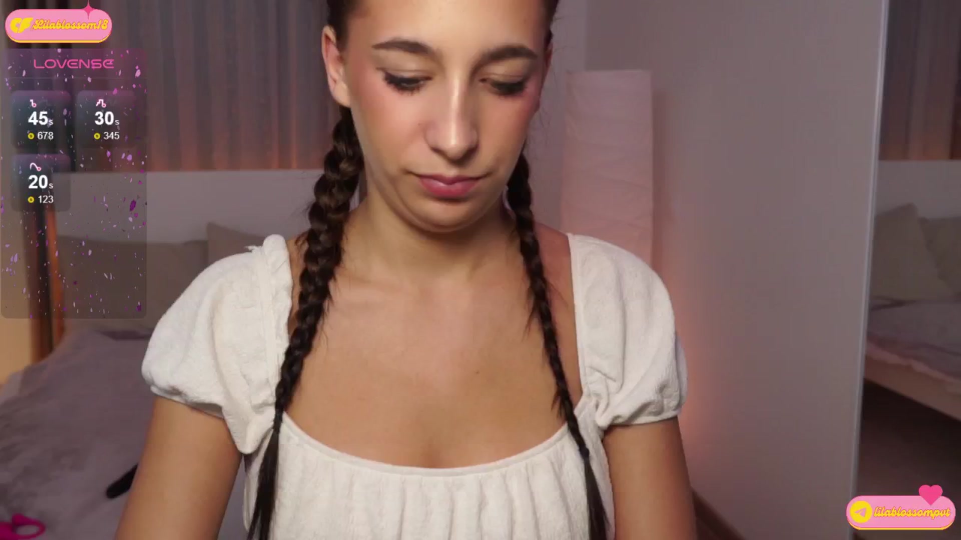 Gallery image thumbnail from LilaBlossom's myfreecams stream on, 08/28/2024, 18:01 image 6 of 20