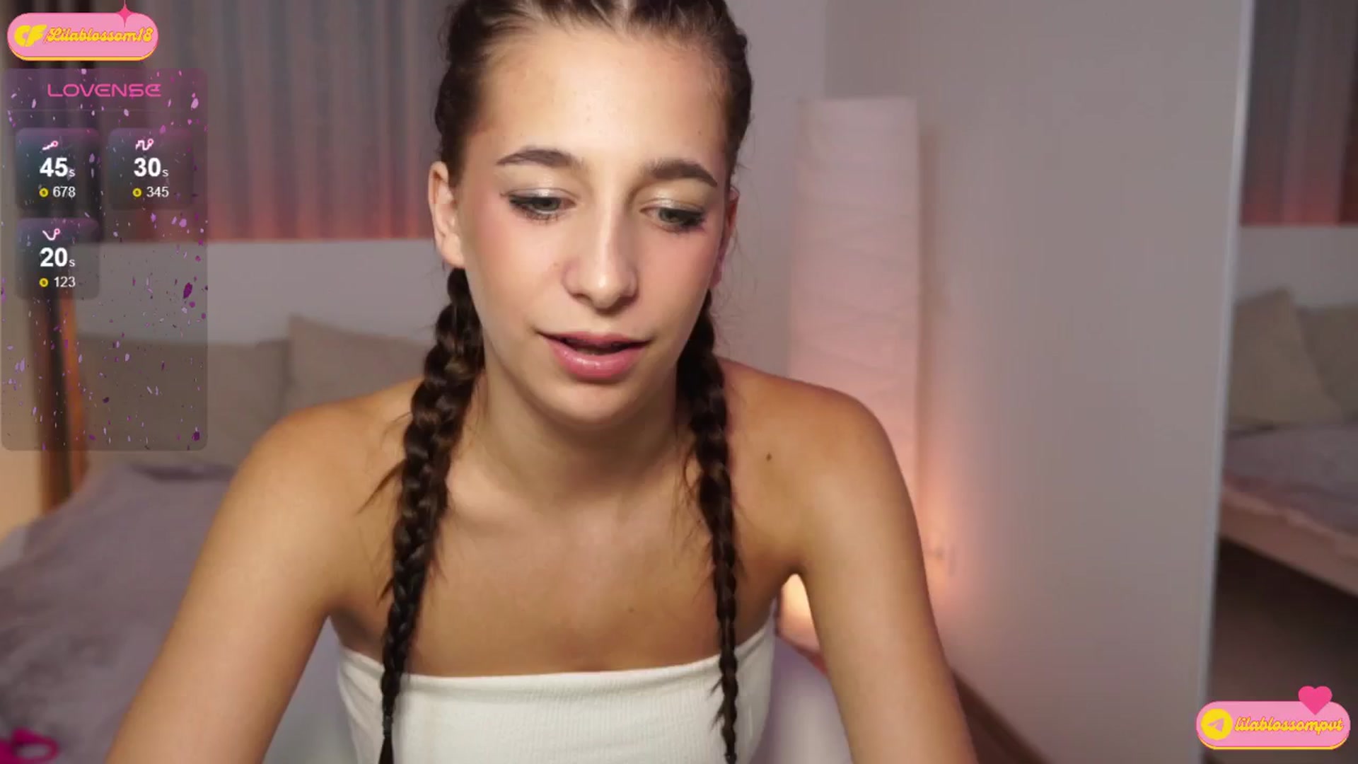 Gallery image thumbnail from LilaBlossom's myfreecams stream on, 08/28/2024, 20:04 image 18 of 20